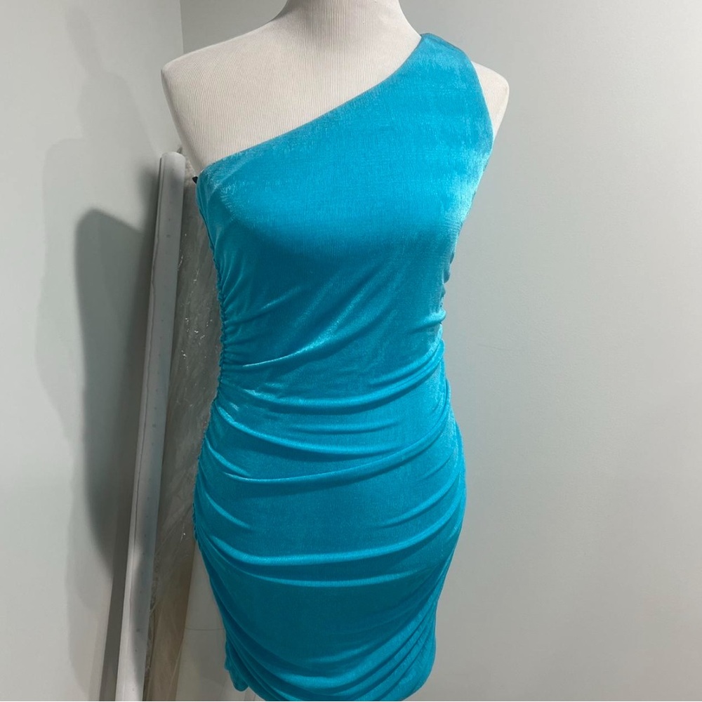 One-Shoulder Blue Dress